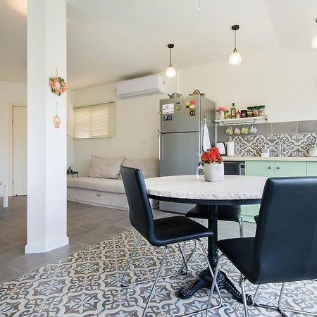 Homey Suite In Zichron Yaakov Zikhron Ya'akov Exterior foto