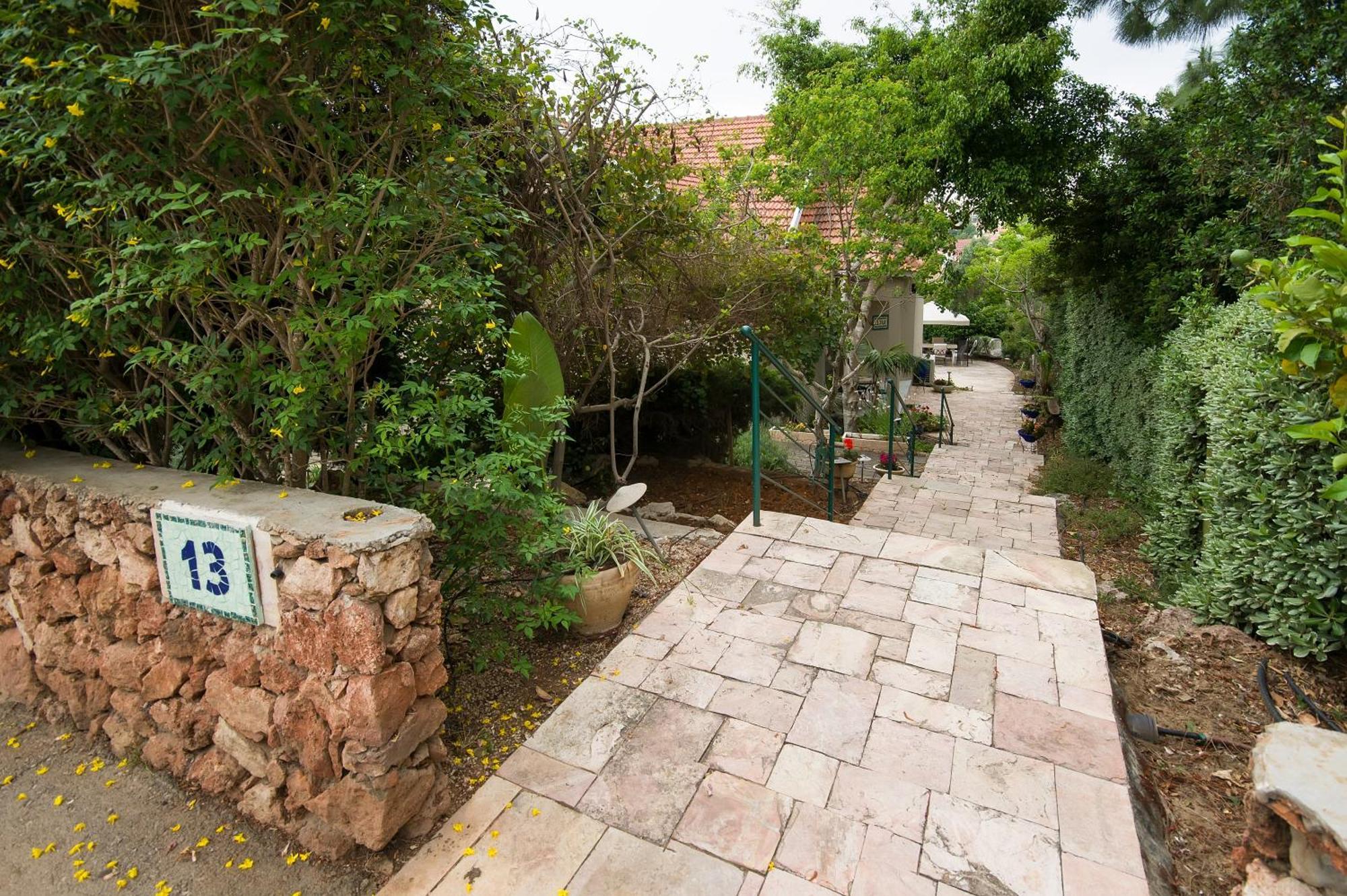 Homey Suite In Zichron Yaakov Zikhron Ya'akov Exterior foto